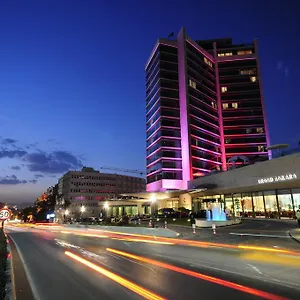 5* فندق ومركز مؤتمرات Grand